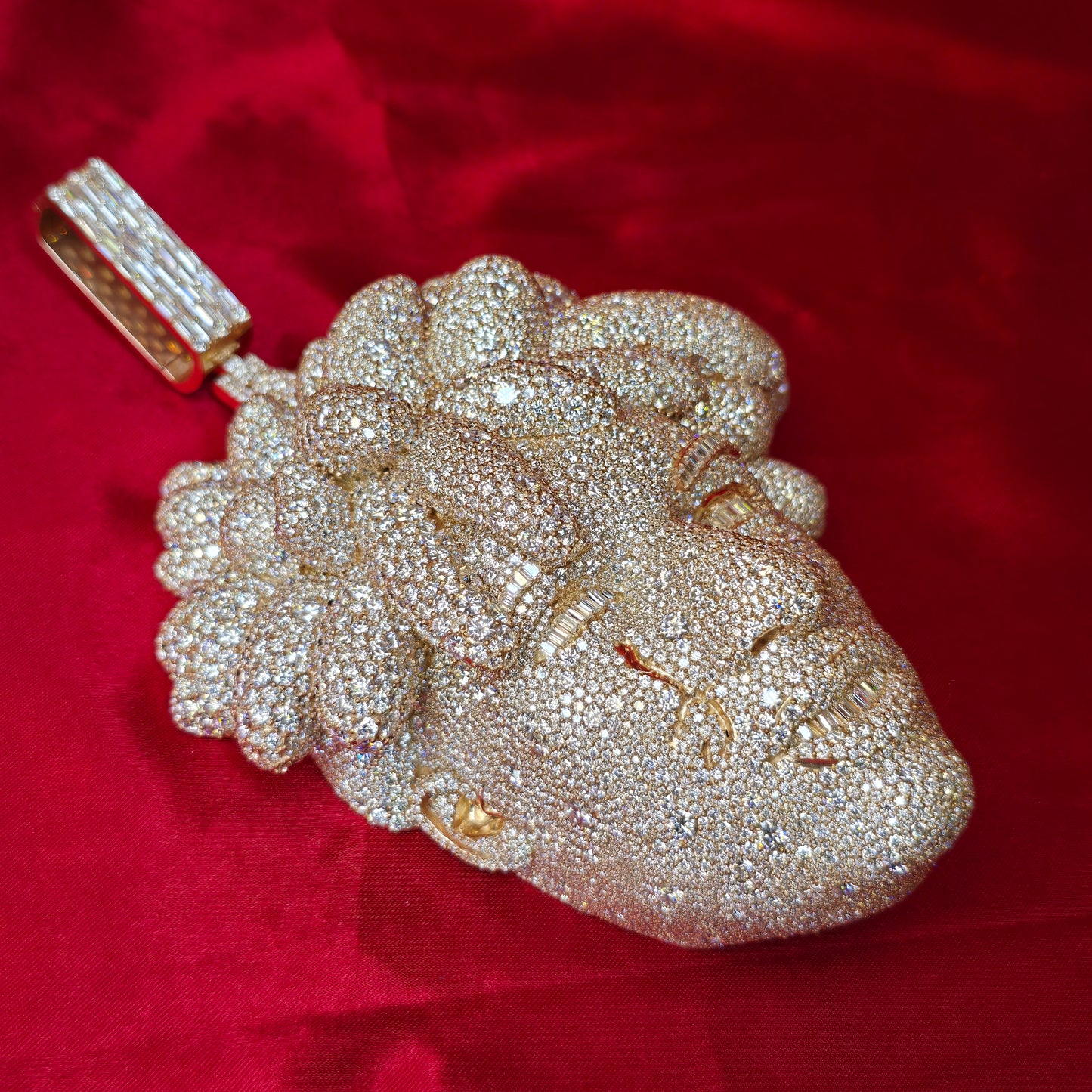 CUSTOM FACE PENDANT
