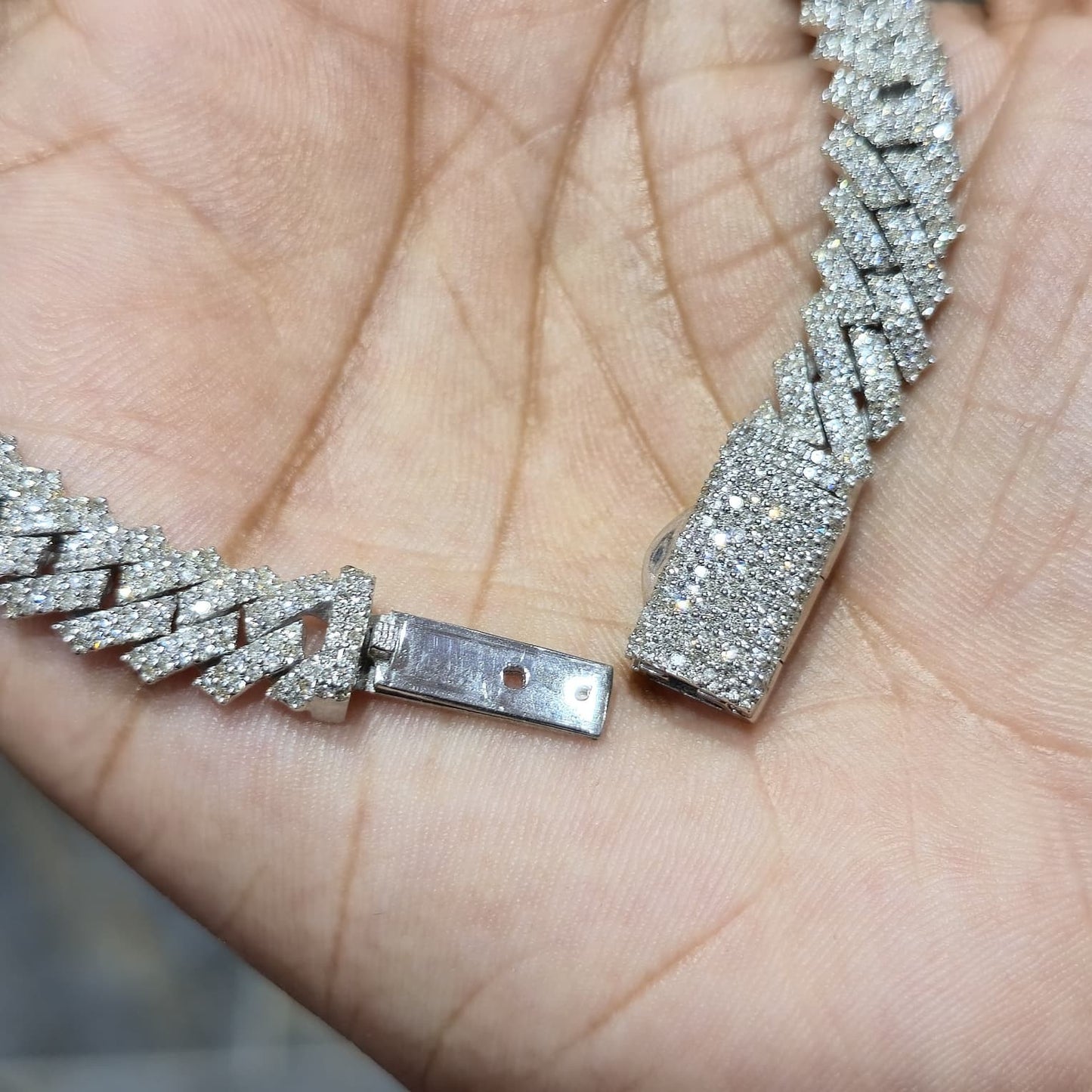 8MM 925 Silver 27.63g 4.82CTW Natural Round Diamond Cuban Link Bracelet