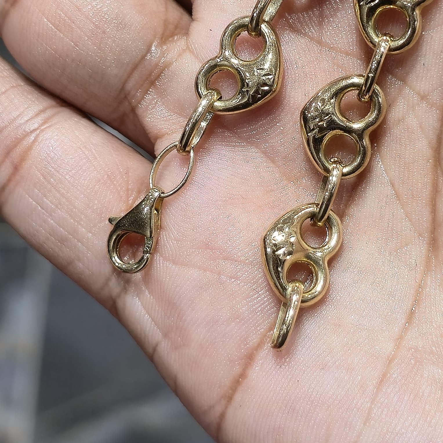 10K Yellow Gold Puff Heart Link Bracelet 8” – Classic Polished Heart Chain