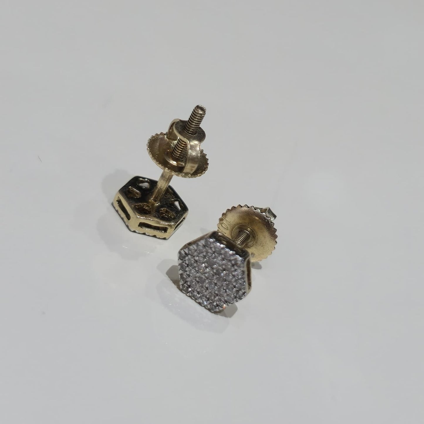 DEAL! 10K Gold Genuine Diamond Honeycomb Cluster Octagon Stud Earrings 0.17CTW