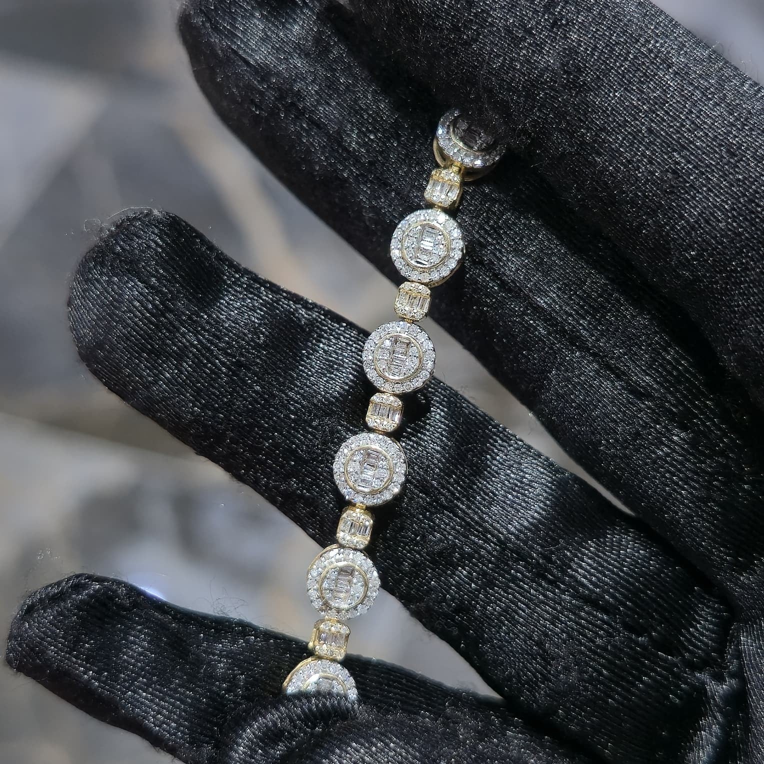 10K Yellow Gold Diamond Baguette Halo Link Bracelet 1.70ctw 7" 6mm Box Clasp