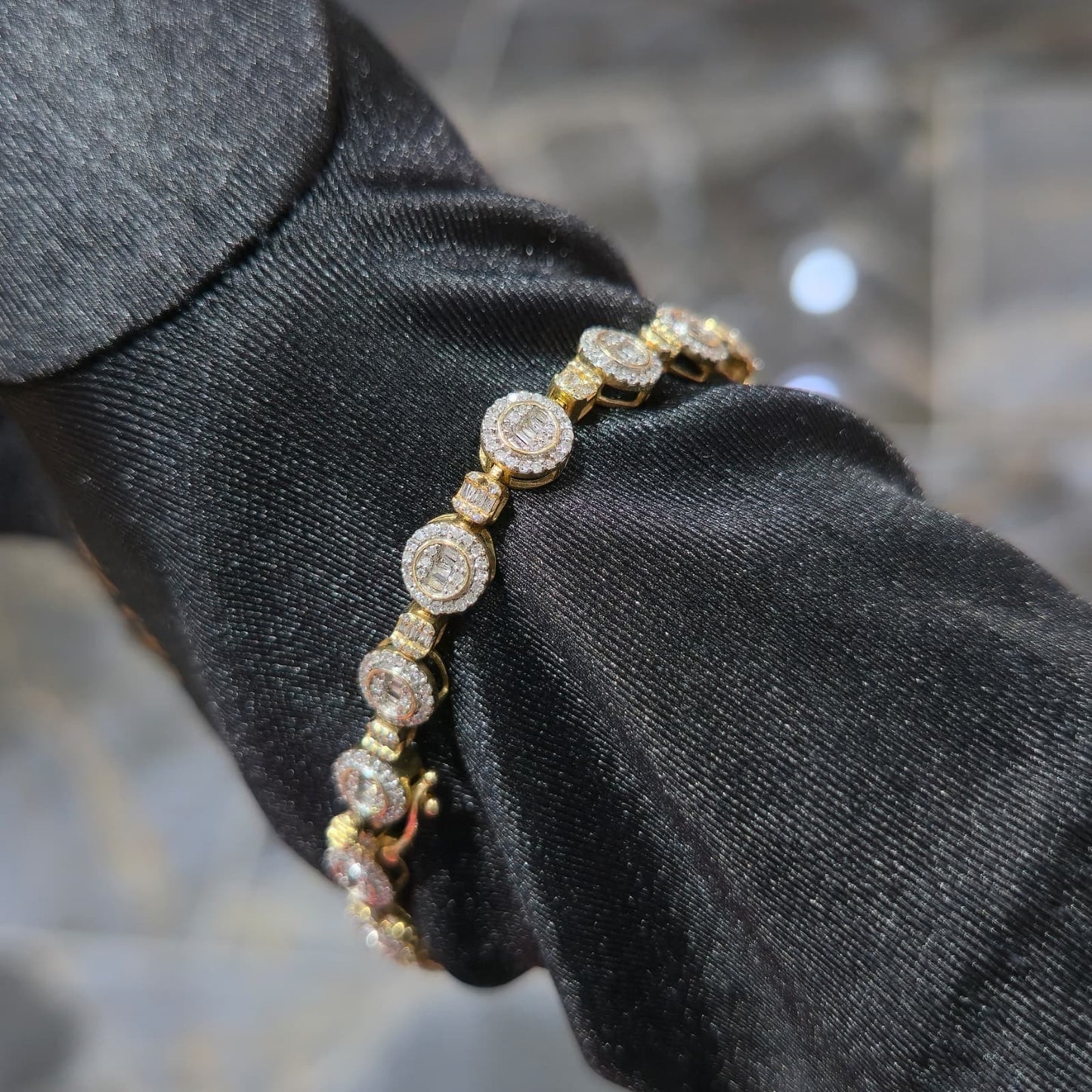 10K Yellow Gold Diamond Baguette Halo Link Bracelet 1.70ctw 7" 6mm Box Clasp