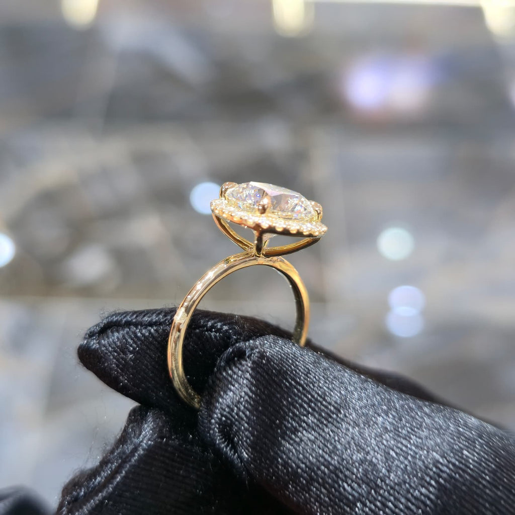 14K Gold 4.31ctw Lab Grown Diamond Round Halo Ring E VS1 4.05ct Center Statement