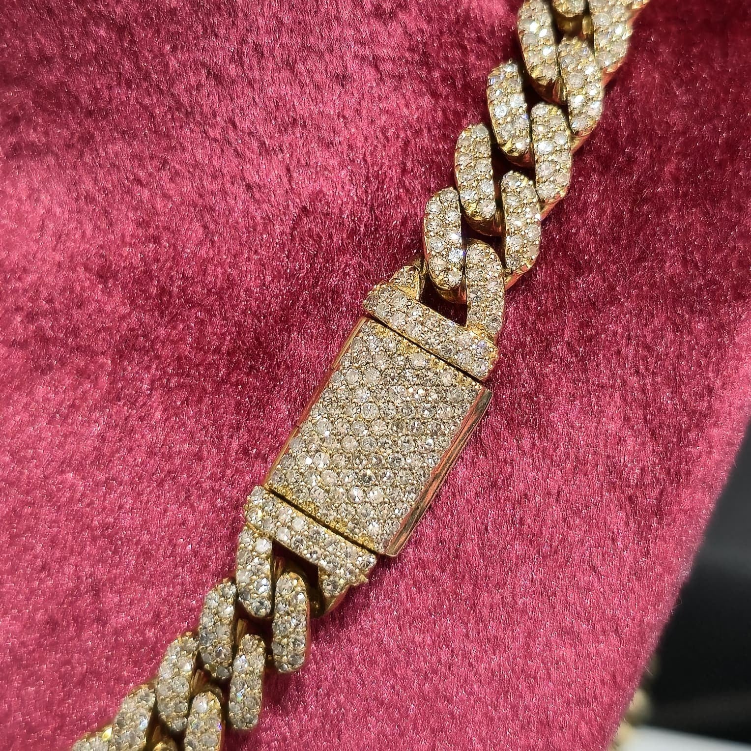 10K Yellow Gold Miami Cuban Genuine Diamond Chain Necklace 8MM 12.45 CT 22 INCH