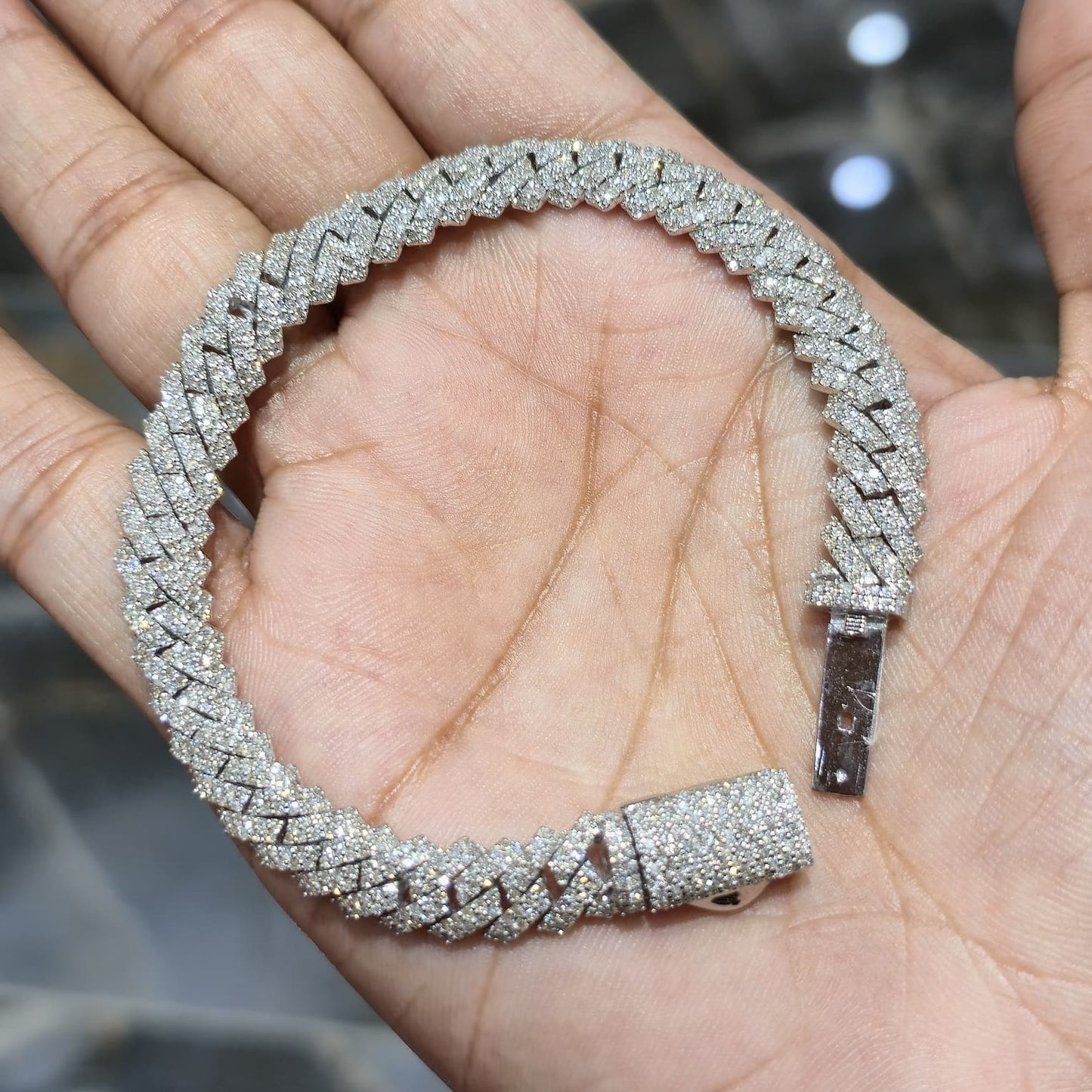 8MM 925 Silver 27.63g 4.82CTW Natural Round Diamond Cuban Link Bracelet