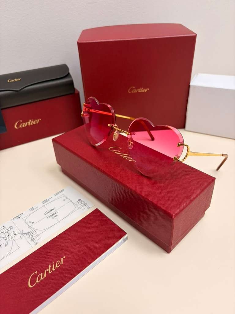 Cartier Big C Rimless Heart Sunglasses Pink Gradient Lens Gold Frame Full Set.