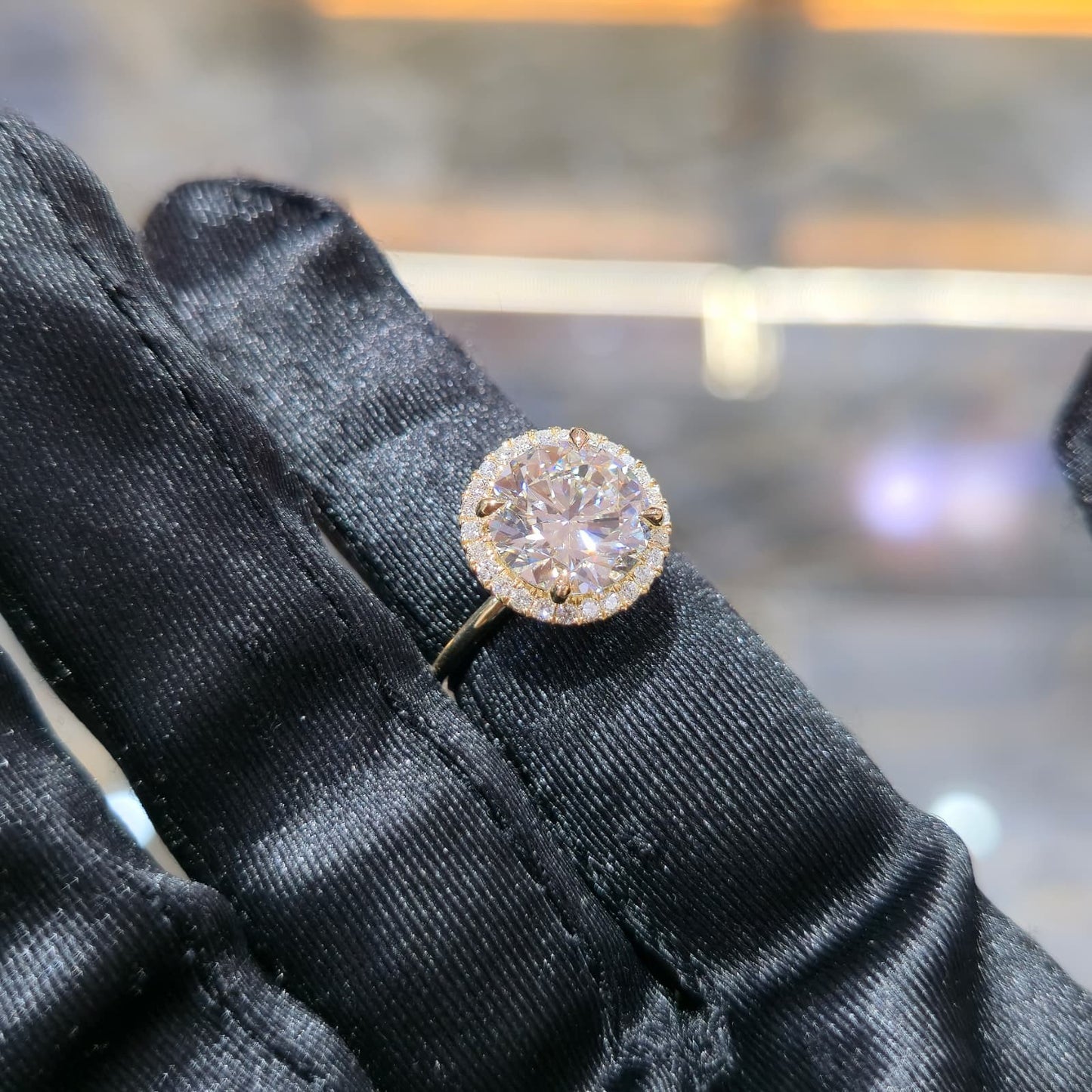 14K Gold 4.31ctw Lab Grown Diamond Round Halo Ring E VS1 4.05ct Center Statement