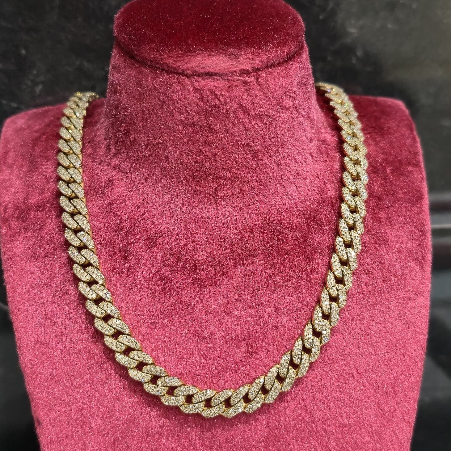 10K Yellow Gold Miami Cuban Genuine Diamond Chain Necklace 8MM 12.45 CT 22 INCH