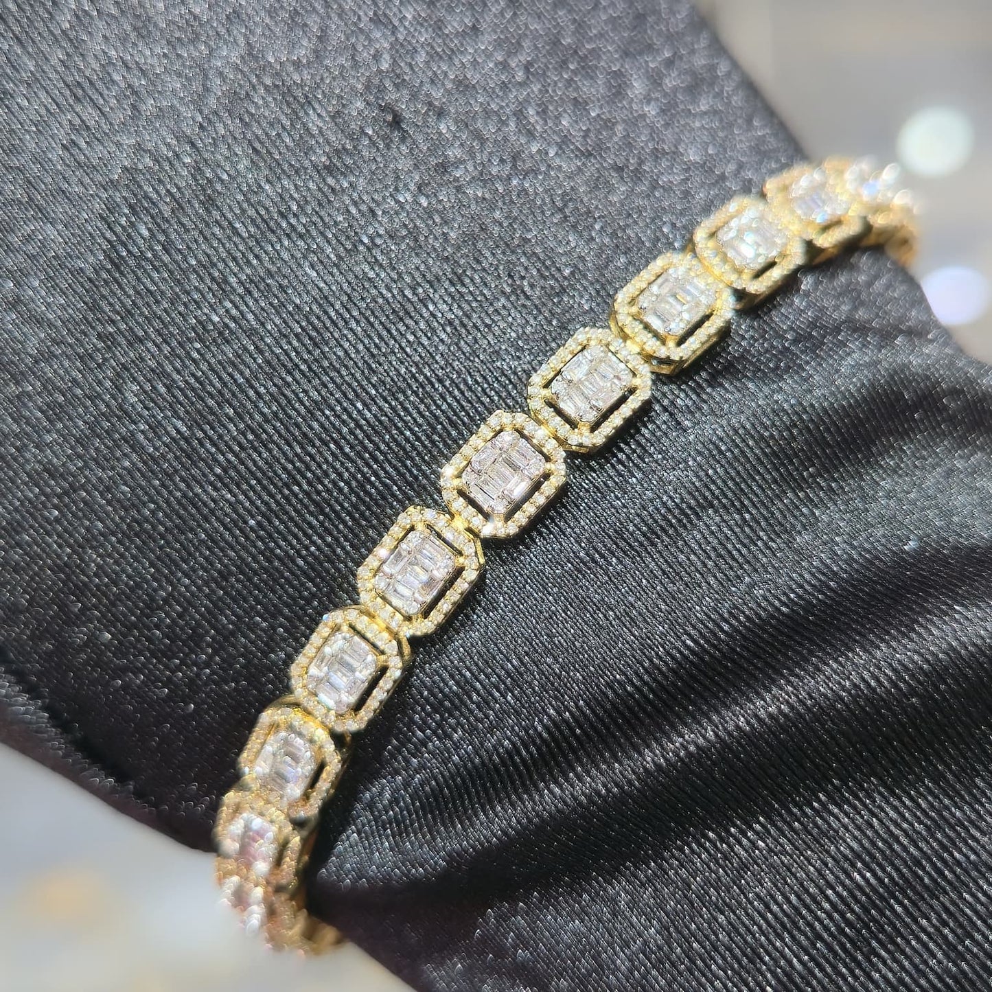 10K Yellow Gold Baguette Cluster Diamond Tennis Bracelet 8in 2.50ctw