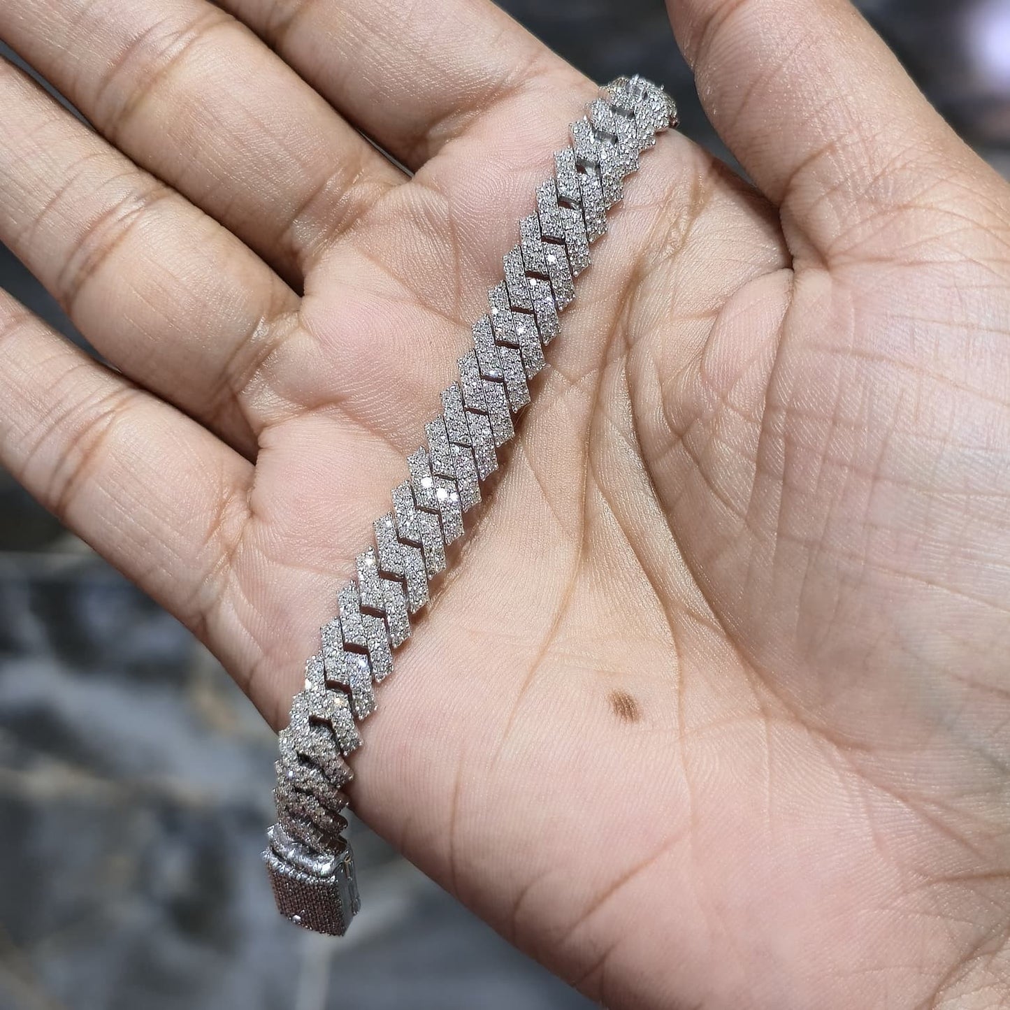 8MM 925 Silver 27.63g 4.82CTW Natural Round Diamond Cuban Link Bracelet