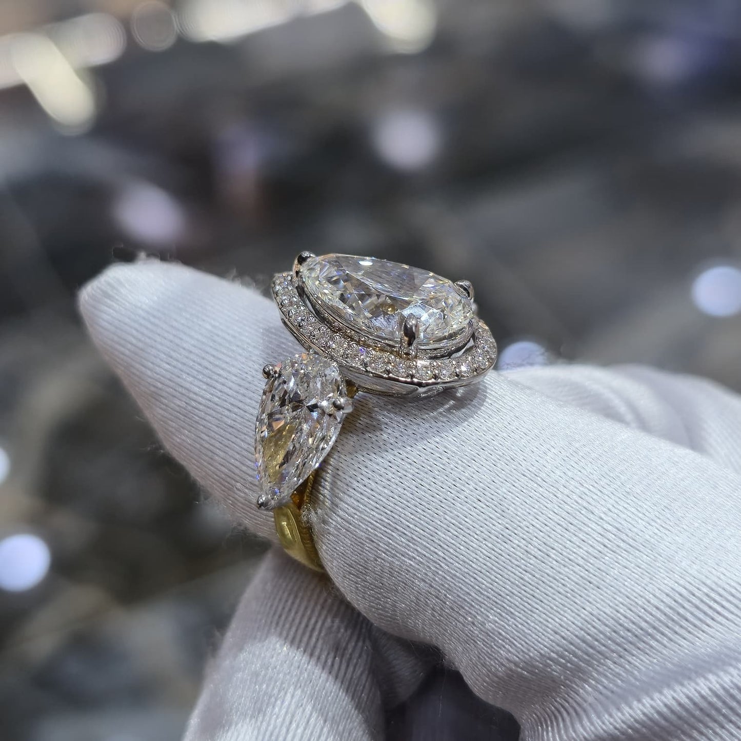 9.42CT Pear Lab Grown Diamond Engagement Ring | 14K Gold | E VVS2 | Halo 3-Stone