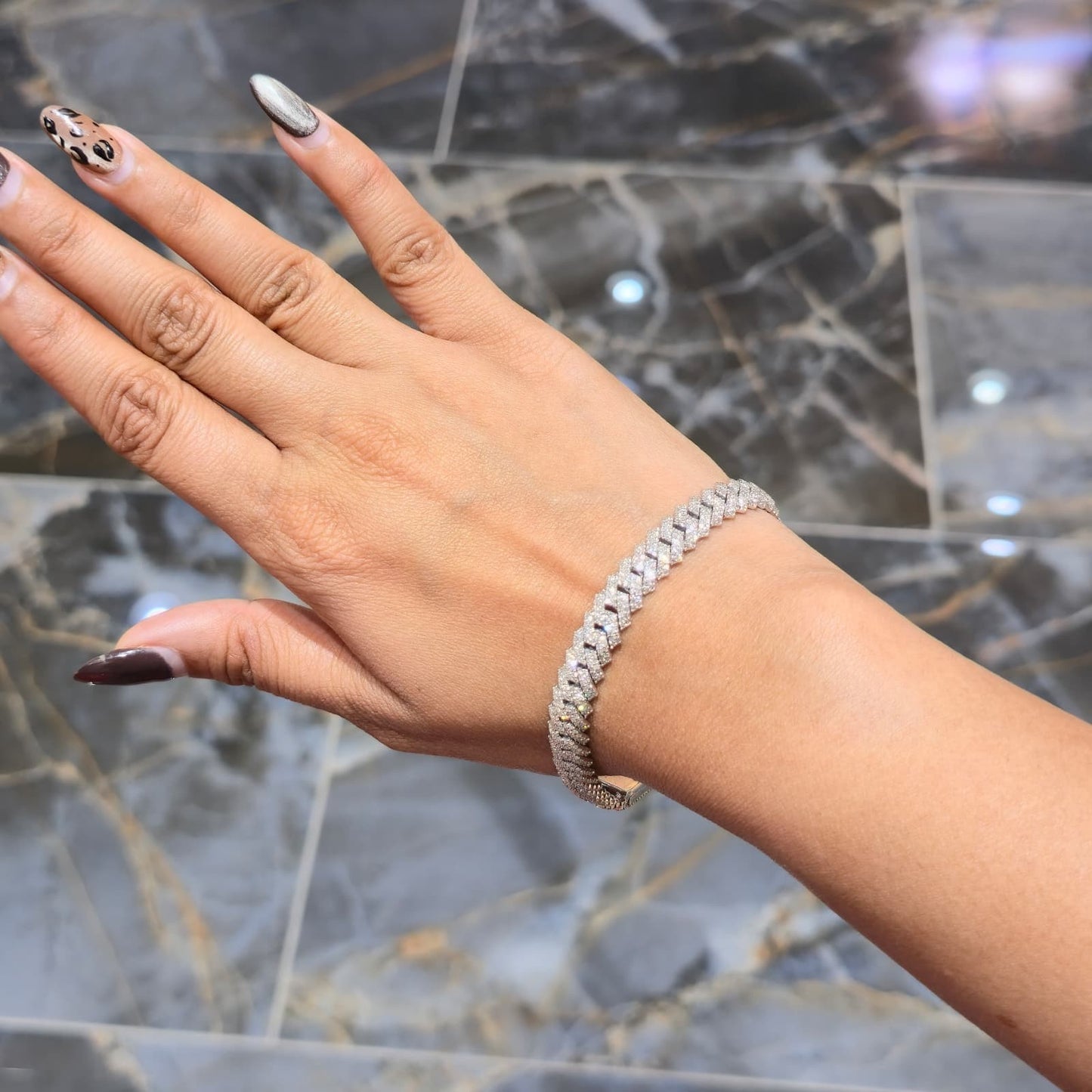 8MM 925 Silver 27.63g 4.82CTW Natural Round Diamond Cuban Link Bracelet