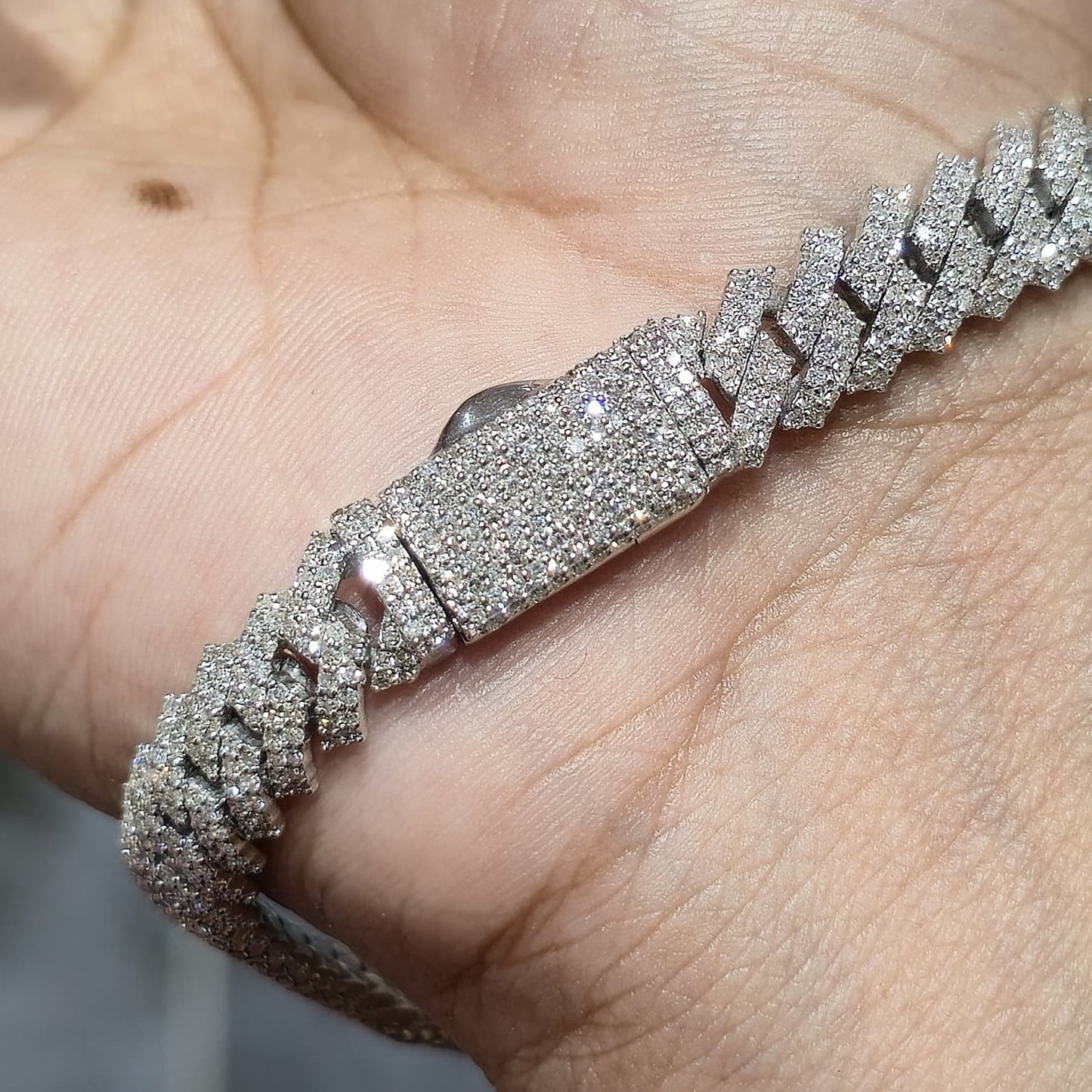 8MM 925 Silver 27.63g 4.82CTW Natural Round Diamond Cuban Link Bracelet