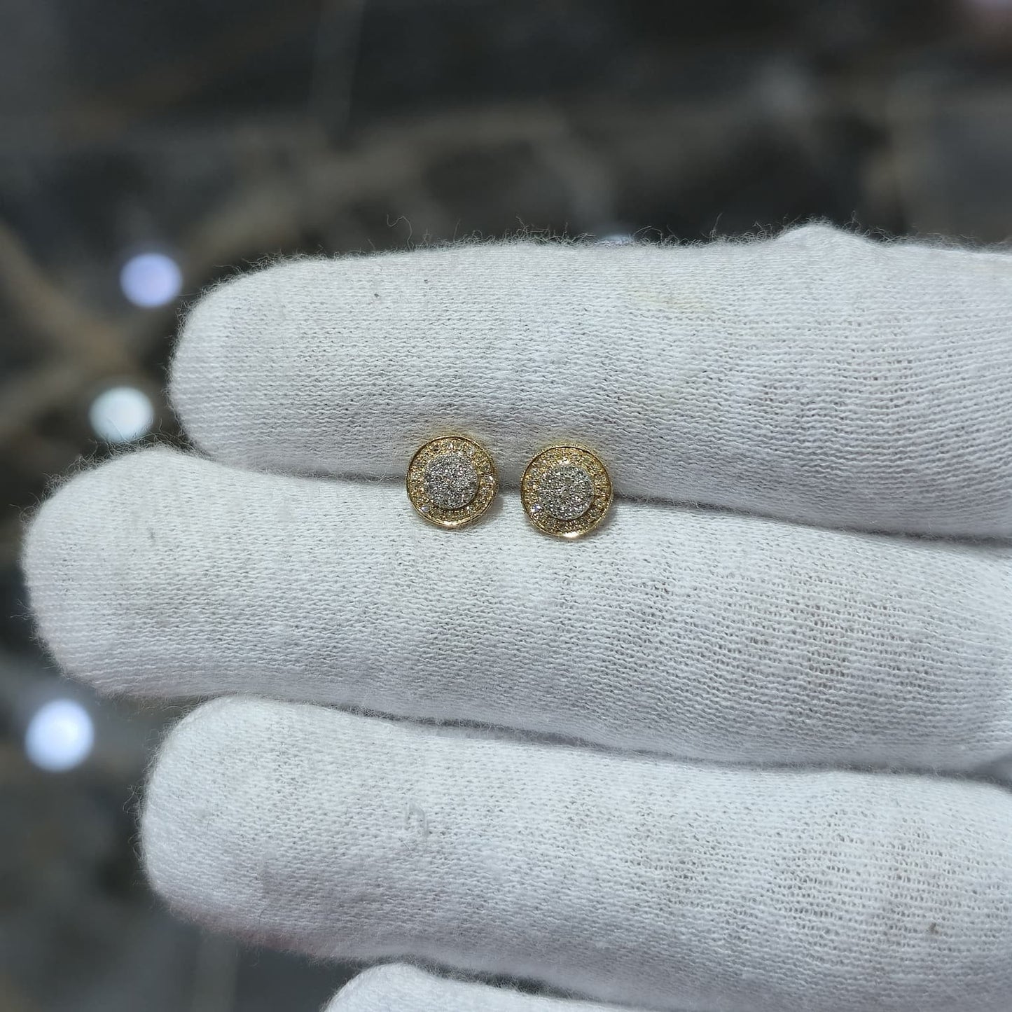 10K Gold Cluster Real Diamond Halo Round Studs Earrings .25ct 6.5mm Screwbac