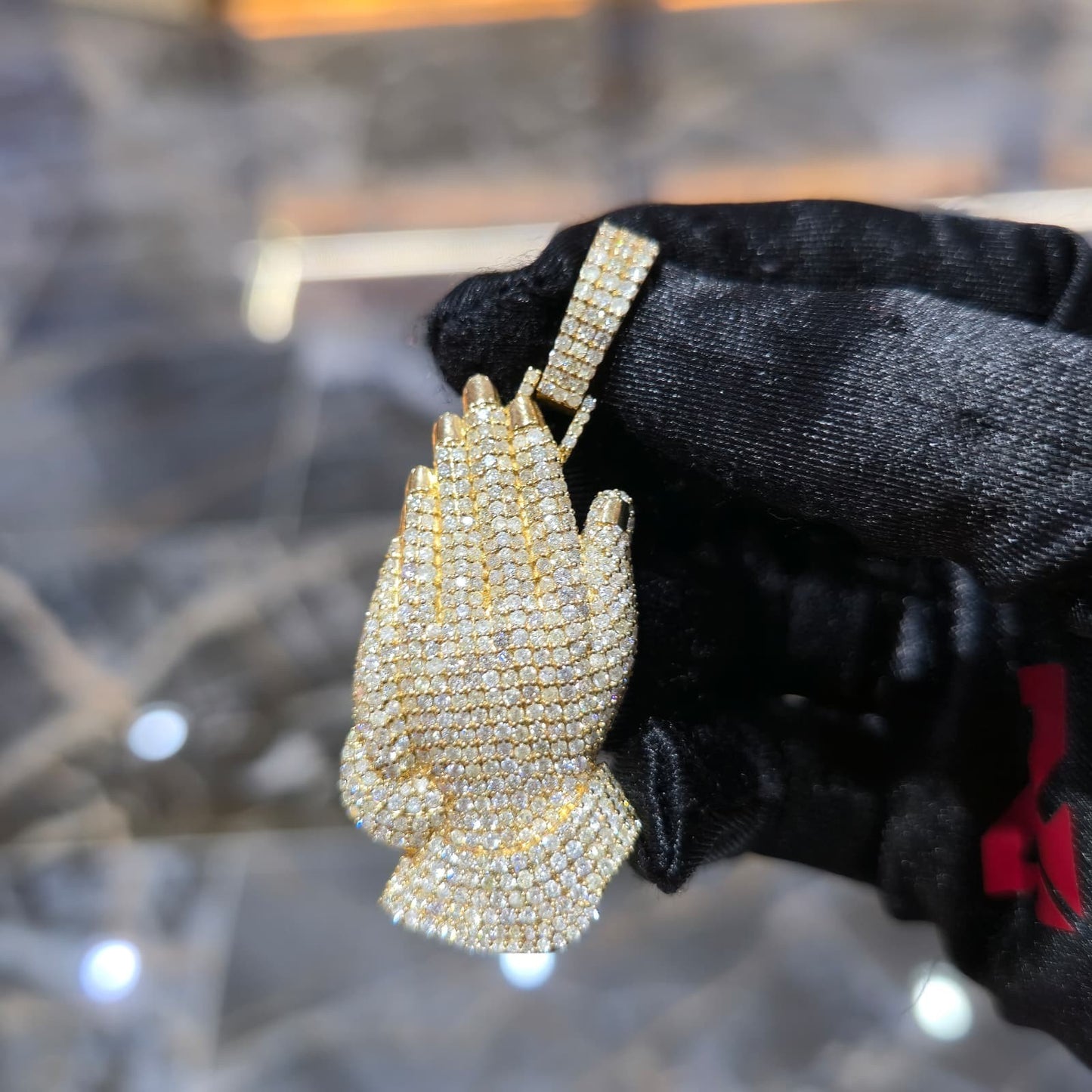 10K Gold 5.50ctw Diamond Praying Hands Pendant Iced Out Yellow Gold
