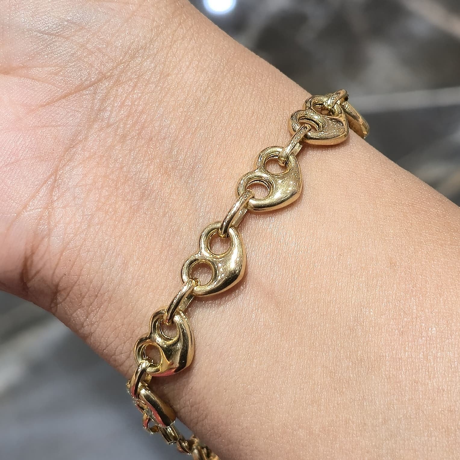 10K Yellow Gold Puff Heart Link Bracelet 8” – Classic Polished Heart Chain