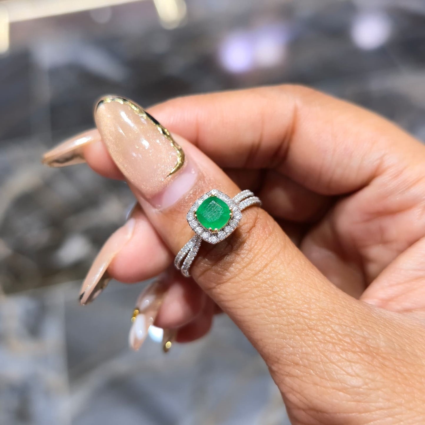 Jewelry Palace 14k Yellow Gold Emerald and 1/2CT TDW Diamond Halo  Ring