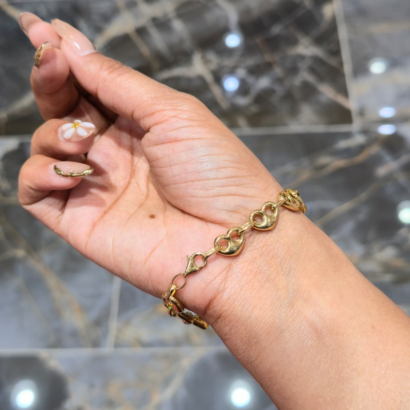10K Yellow Gold Puff Heart Link Bracelet 8” – Classic Polished Heart Chain