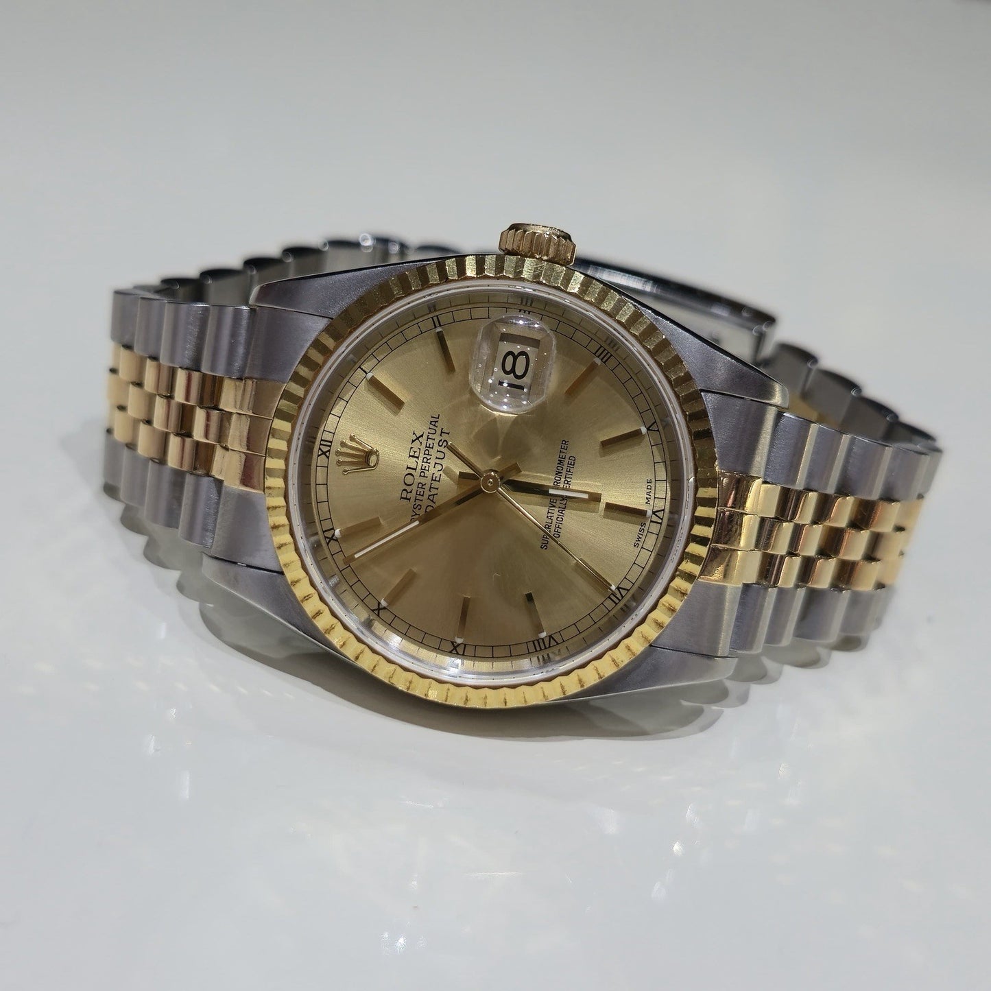 Rolex Datejust 36 16233 Champagne Dial Vintage Two Tone Jubilee Gold Steel