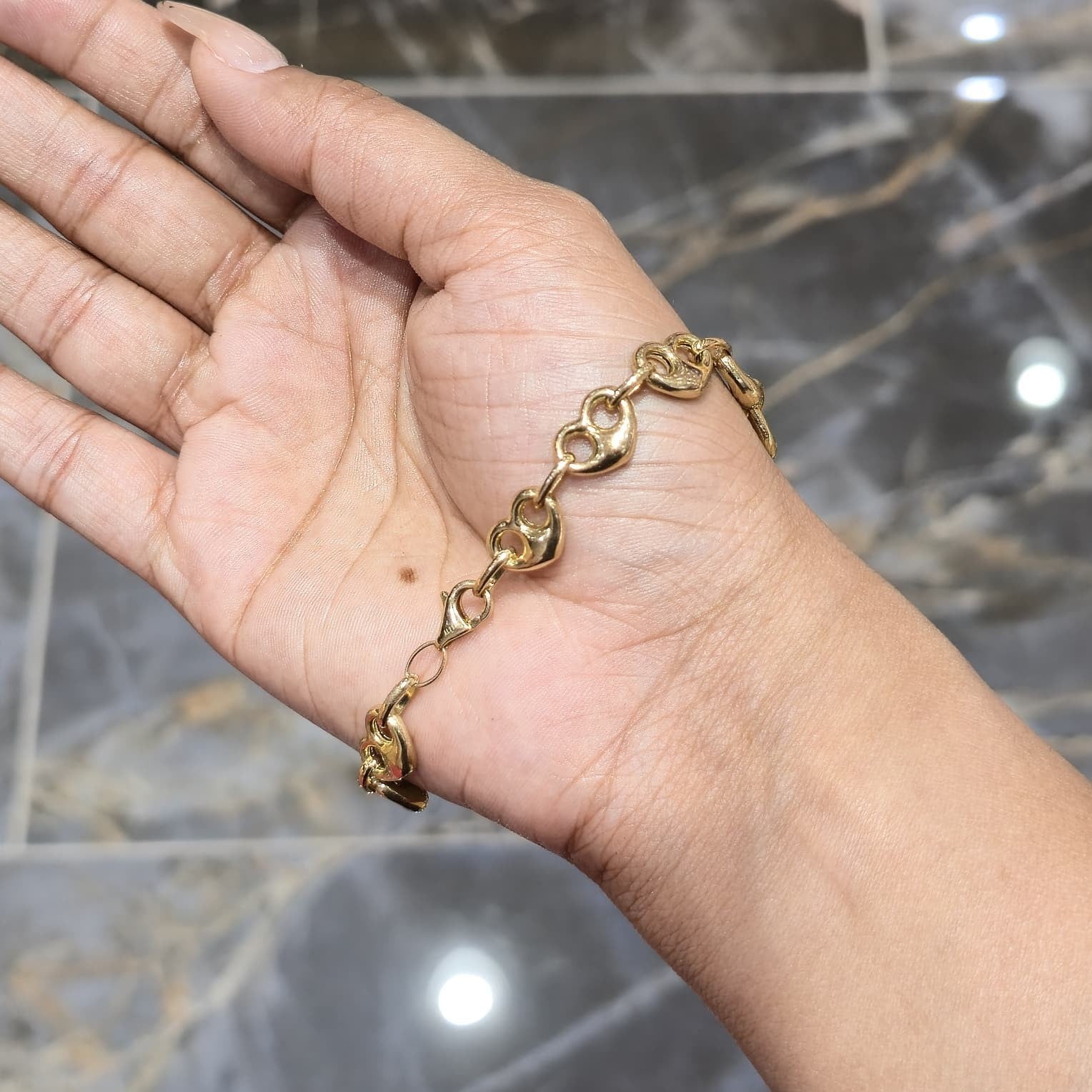 10K Yellow Gold Puff Heart Link Bracelet 8” – Classic Polished Heart Chain