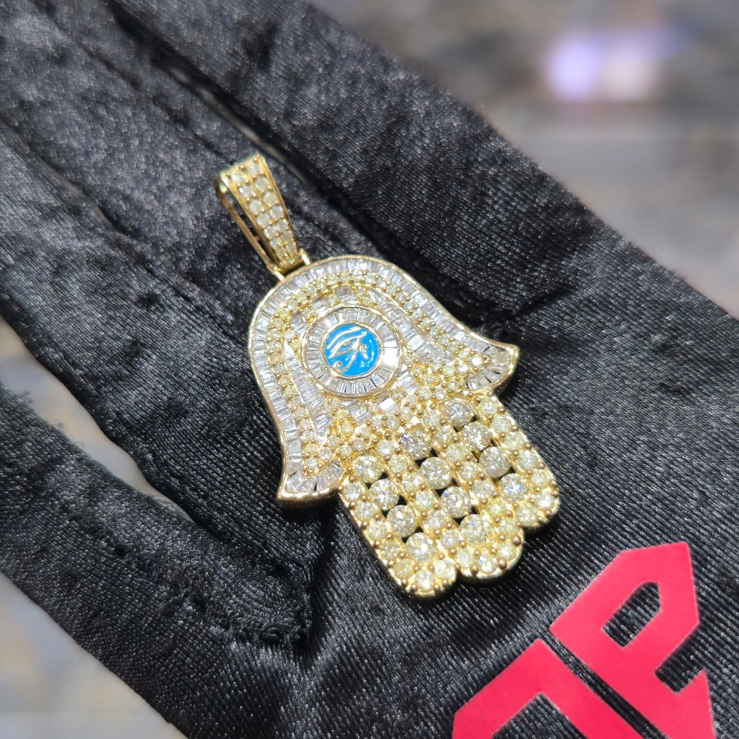 10K Yellow Gold Diamond Hamsa Hand Pendant 4.50ctw GH SI 12.97 grams 2 inches