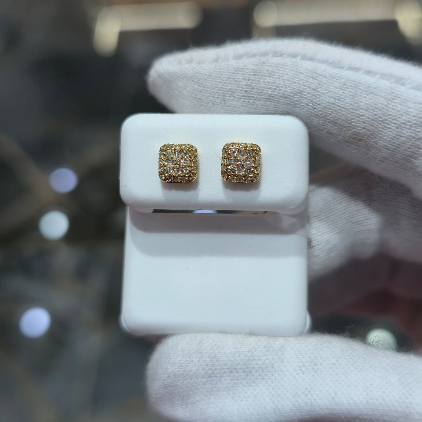 DEAL! 10K Gold Real Natural Diamond Cushion Stud Earrings 0.22 CTW 6MM Screwback