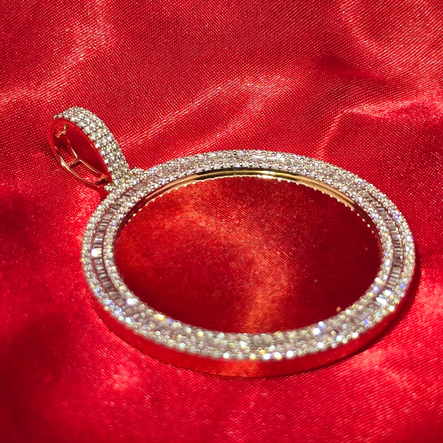 10k Yellow Gold Diamond Round  Memory  Pendant 3.79 ctw