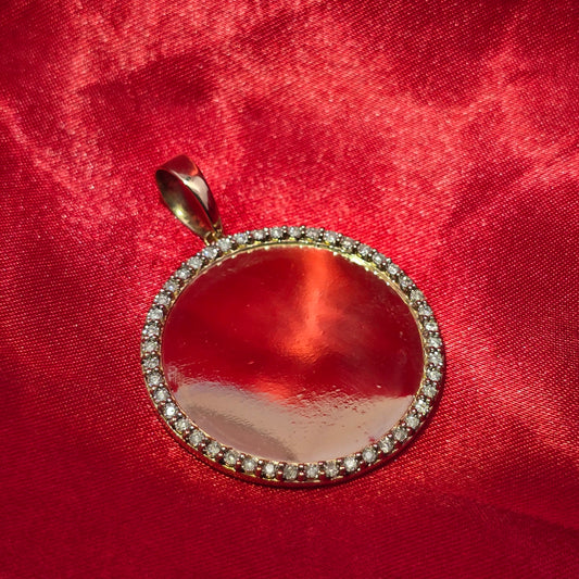 10k Yellow Gold Diamond Memory pendant