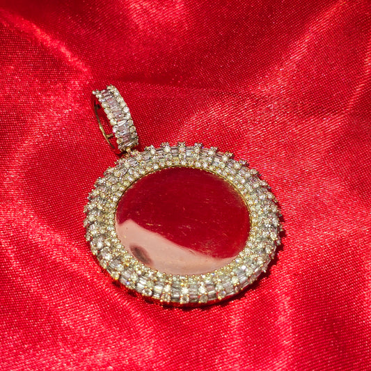 10k Yellow Gold Diamond Round Memory Pendant  4.0 ctw