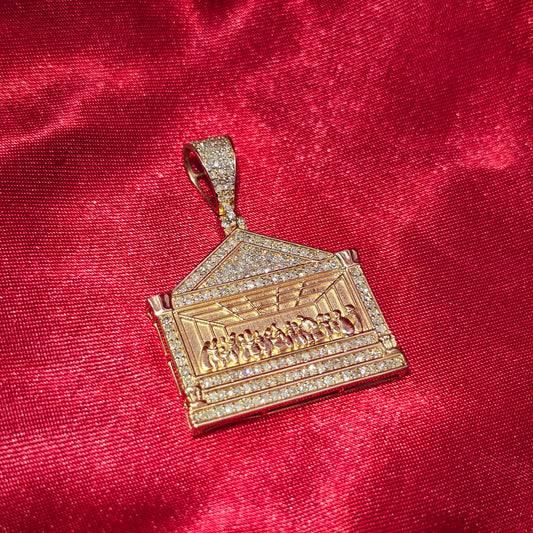 Intricate Pendant 1.25 ctw Diamond 10K Yellow Gold