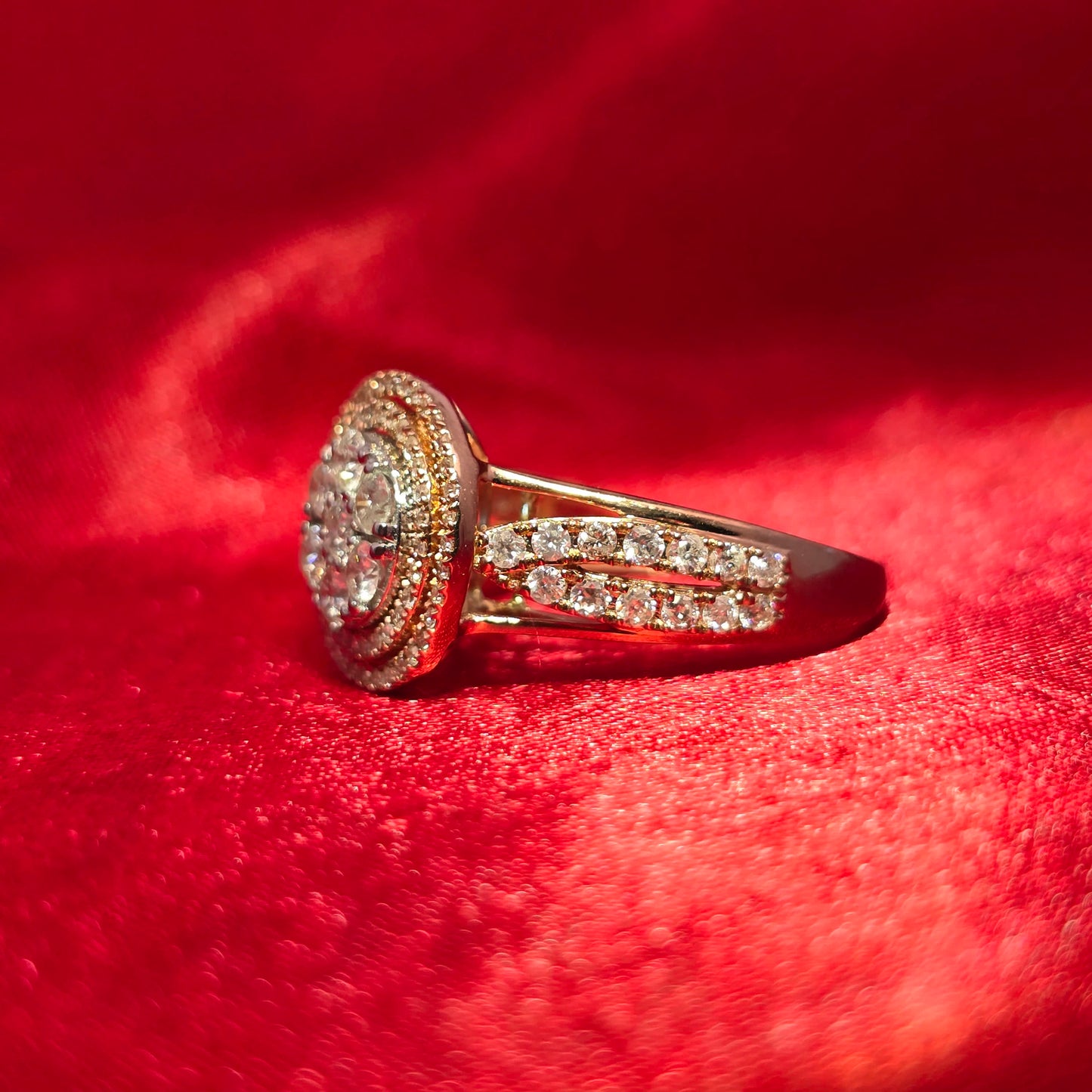 Cluster Ring 0.98 ctw Diamond 10K Yellow Gold