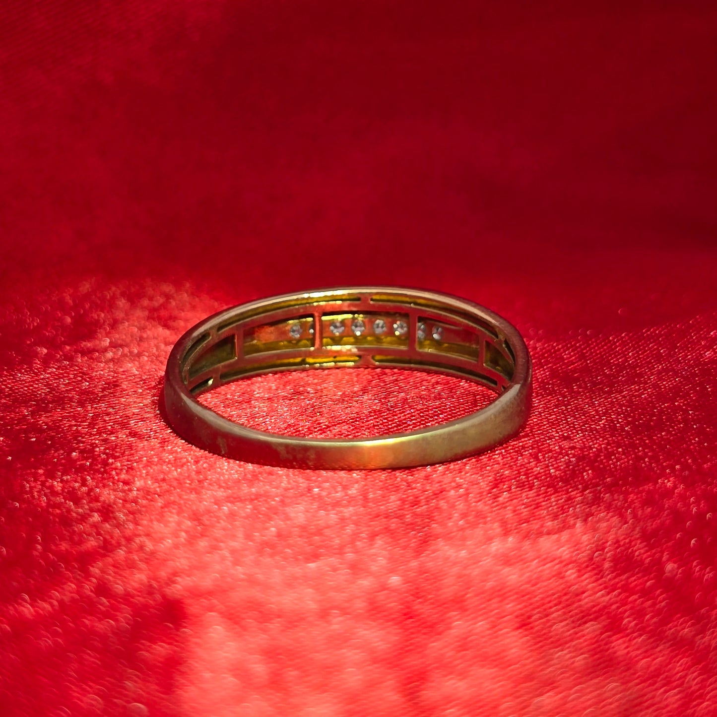 Diamond Round Cut Band Ring 10K Yellow Gold