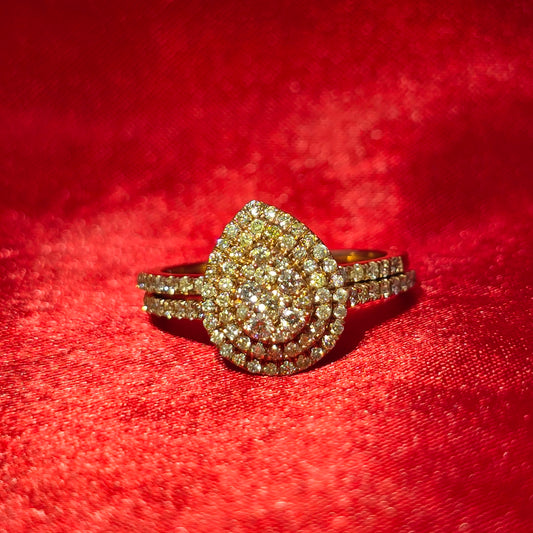 Pear Engagement Ring Diamond 0.80 ctw 10K Yellow Gold