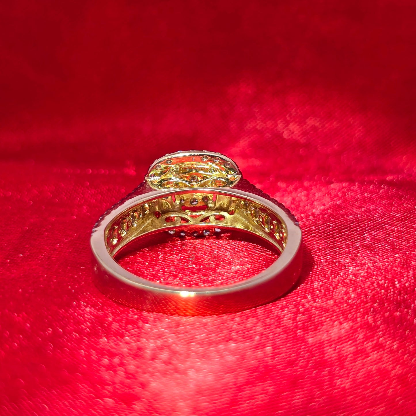 Diamond Engagement Ring 0.73 ctw 10K Yellow Gold