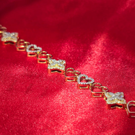 Women's Elegant Clover Heart Bracelet 0.95 ctw Diamond 10K Yellow Gold 7"