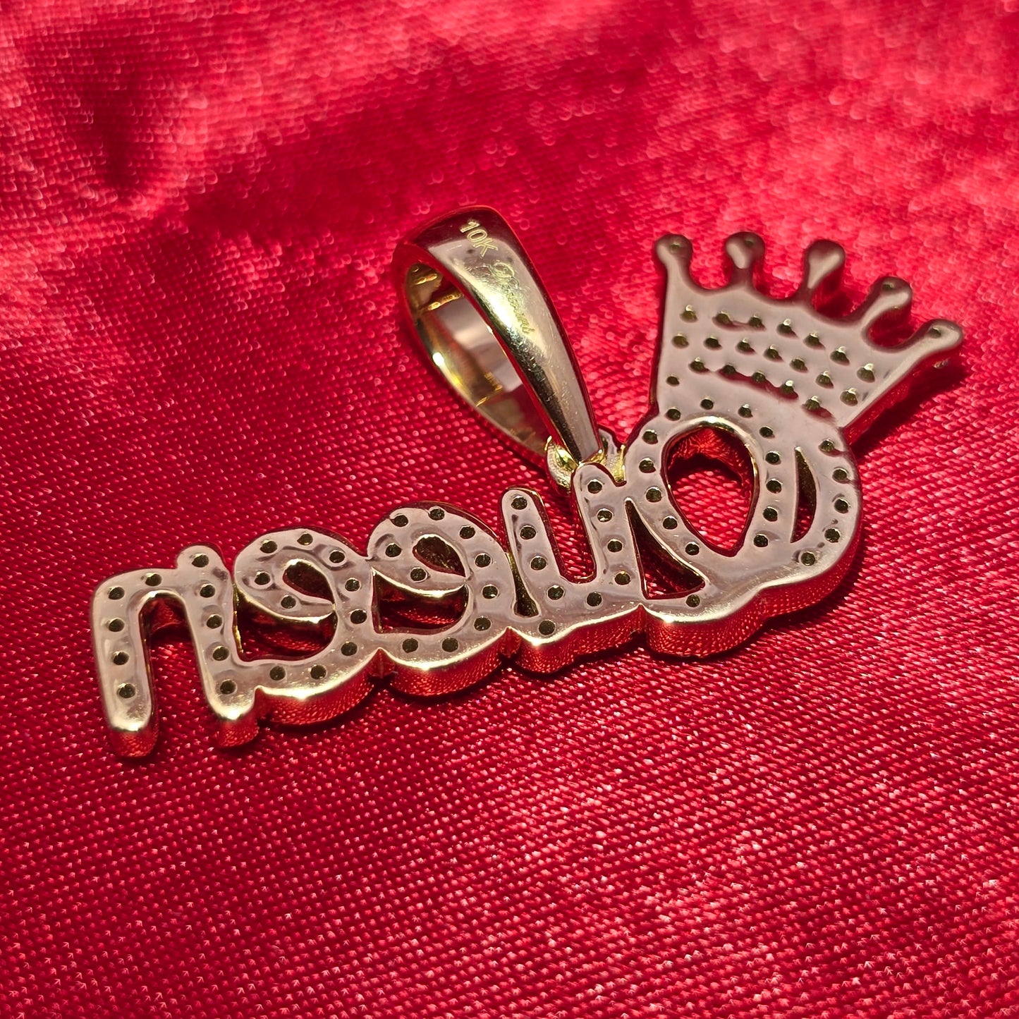 10K Yellow Gold "Queen" Diamond Pendant with Crown 0.90ctw