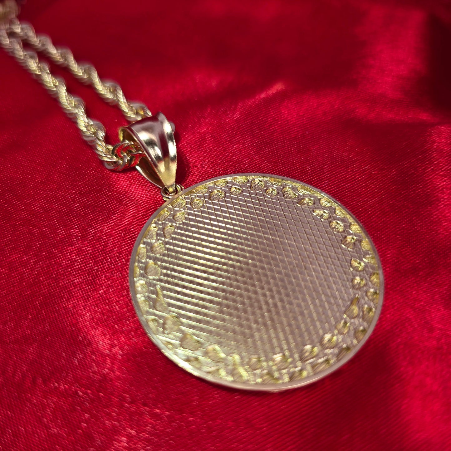 10K Yellow Gold Rope Chain with Round Picture Pendant | Custom Engravable Frame