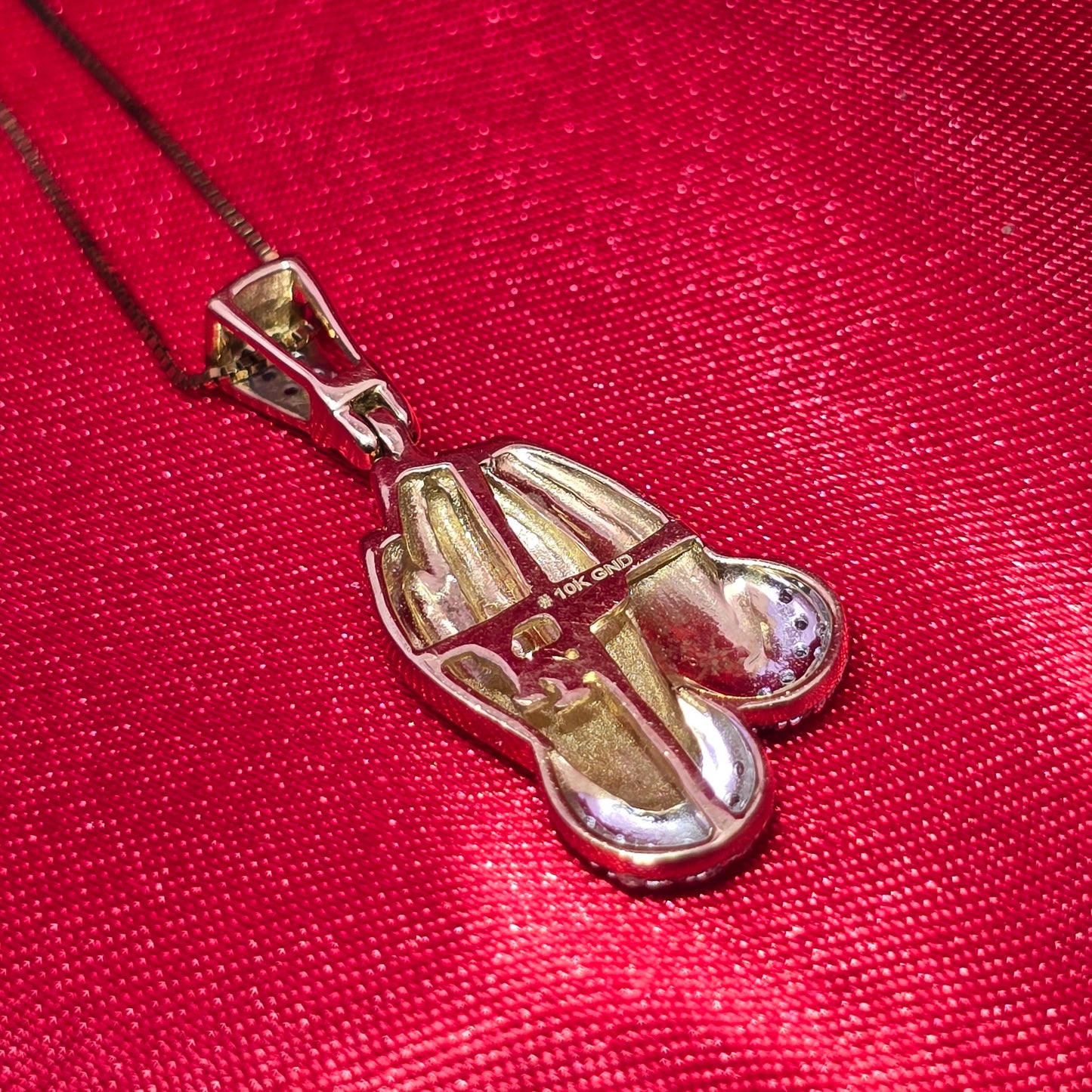 10K Yellow Gold Diamond Praying Hands Necklace for Women | 1/6 CTW