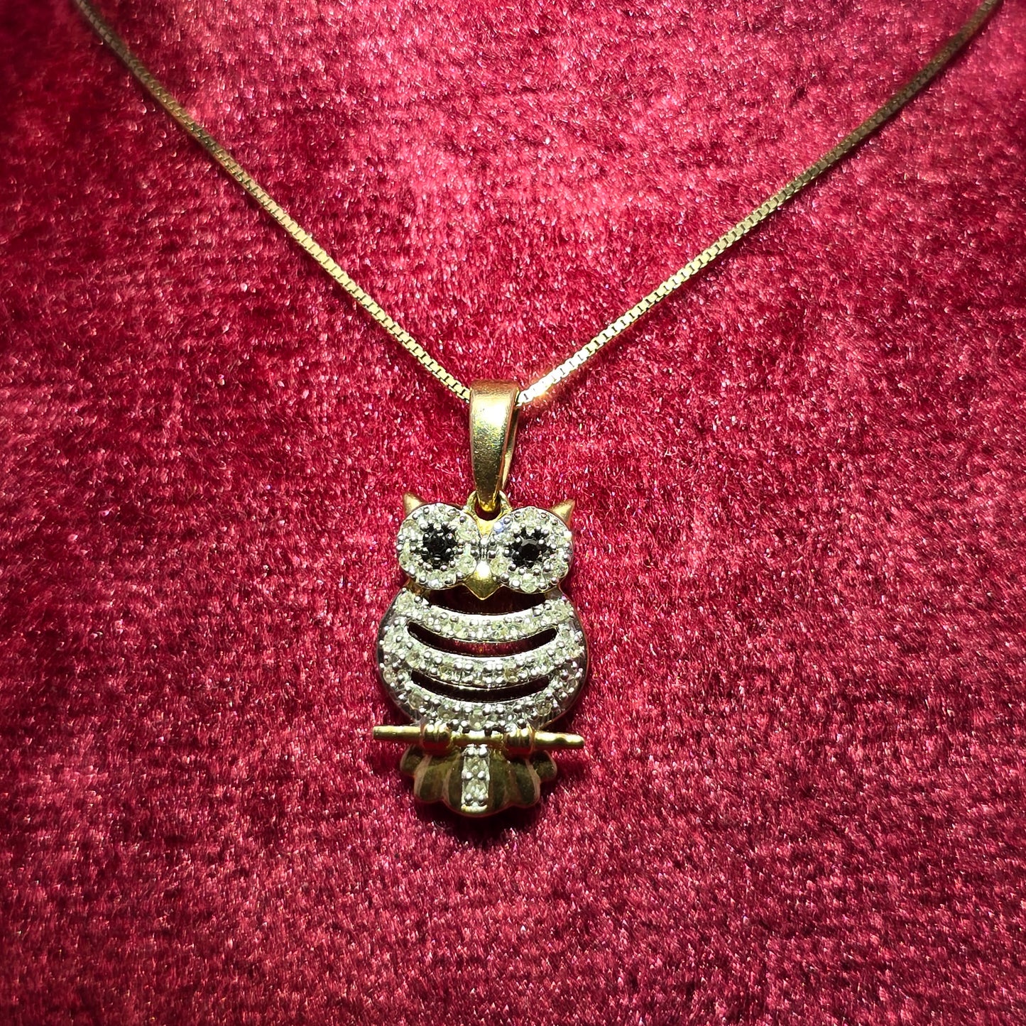 10K Yellow Gold Diamond Owl Pendant Necklace for Women | 1/6 CTW