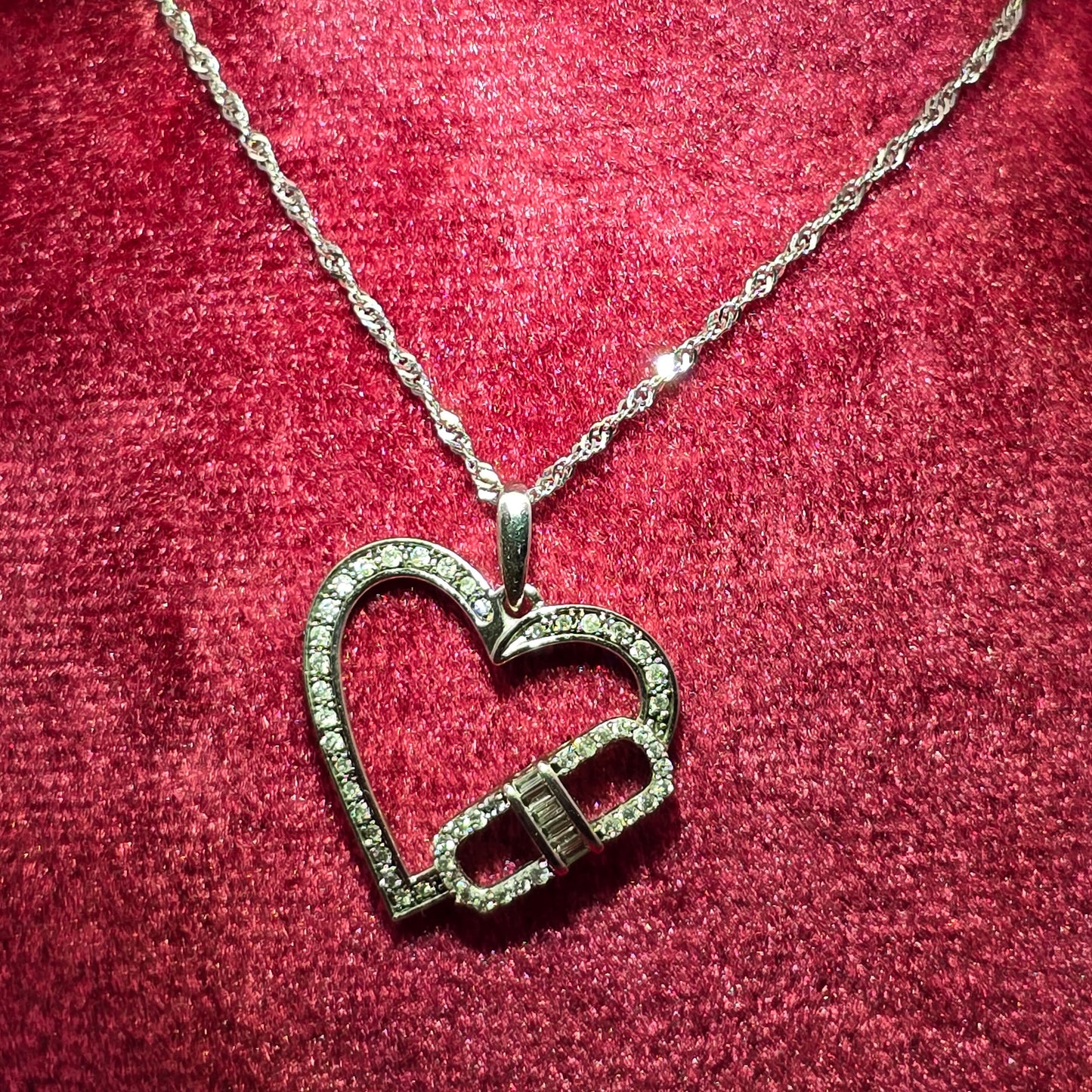 10K Yellow Gold Diamond Heart Necklace for Women | 0.35 CTW