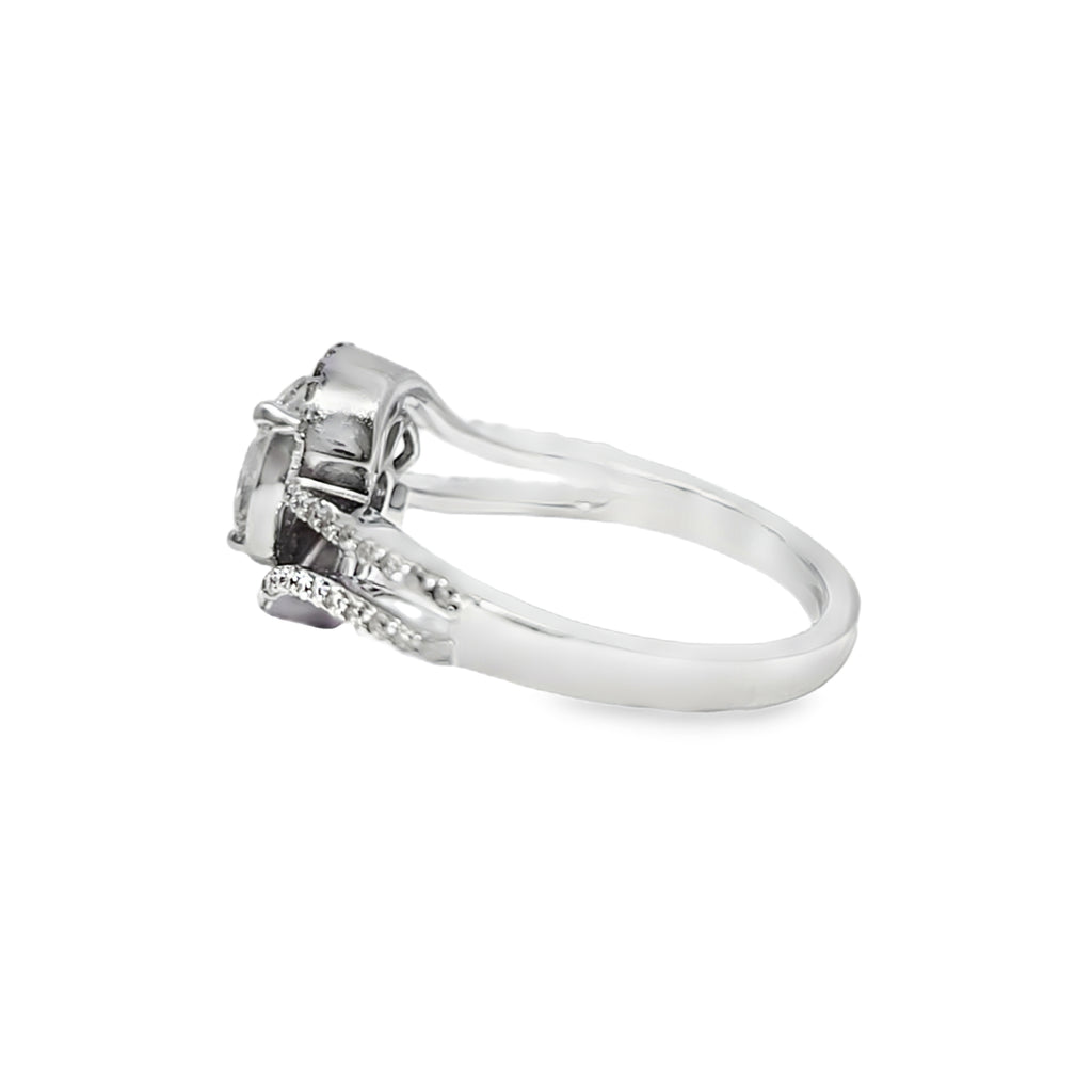 18k White Gold Diamond Flower-Set Princess Center Ring 1.50 ctw