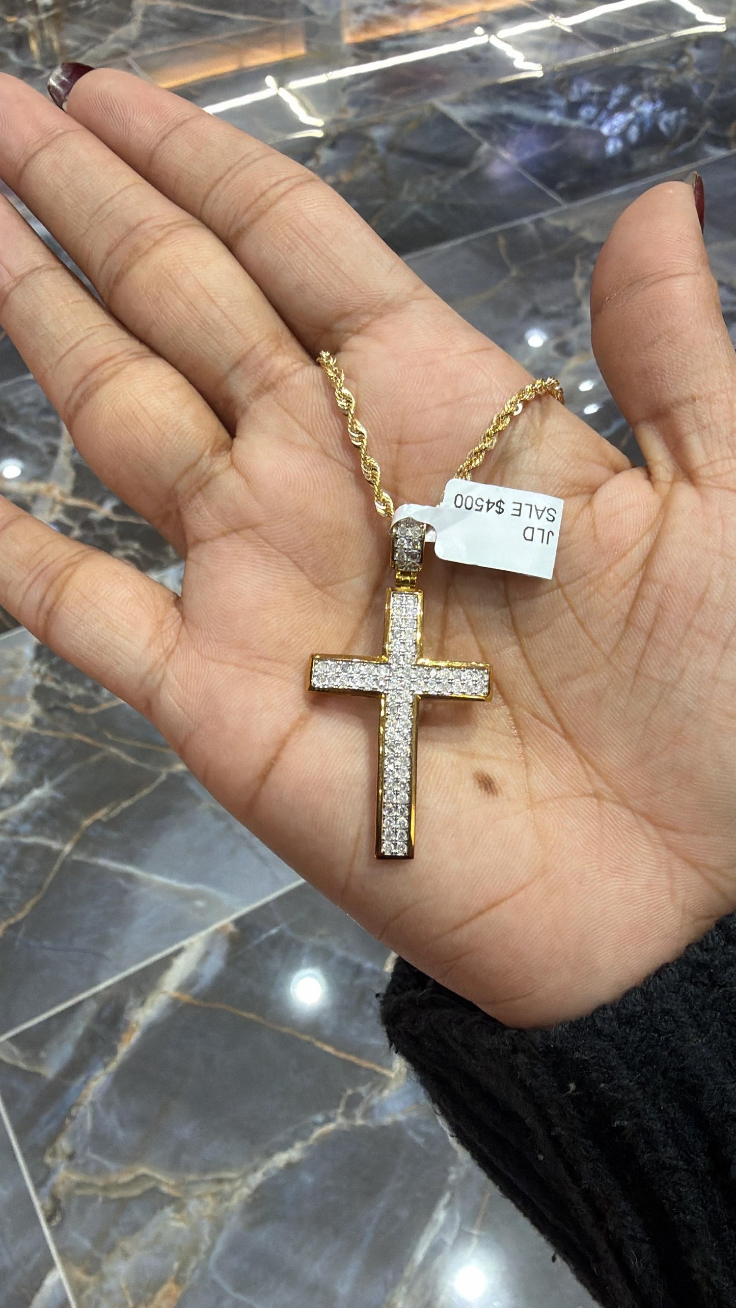 10k 2mm rope chain 22” with 10k 1.15ct natural diamond cross