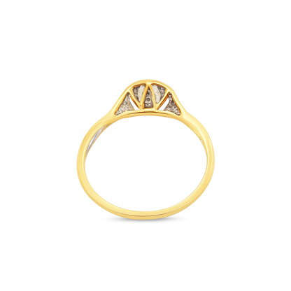 10K Yellow Gold Round Cut Diamond Ring 0.10 ctw