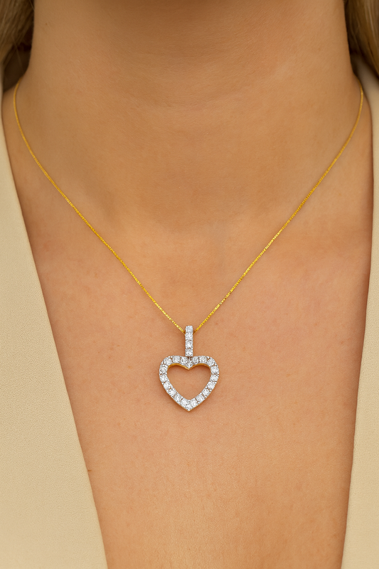 10K Yellow Gold Diamond Heart Outline Pendant Necklace 0.65 CTW