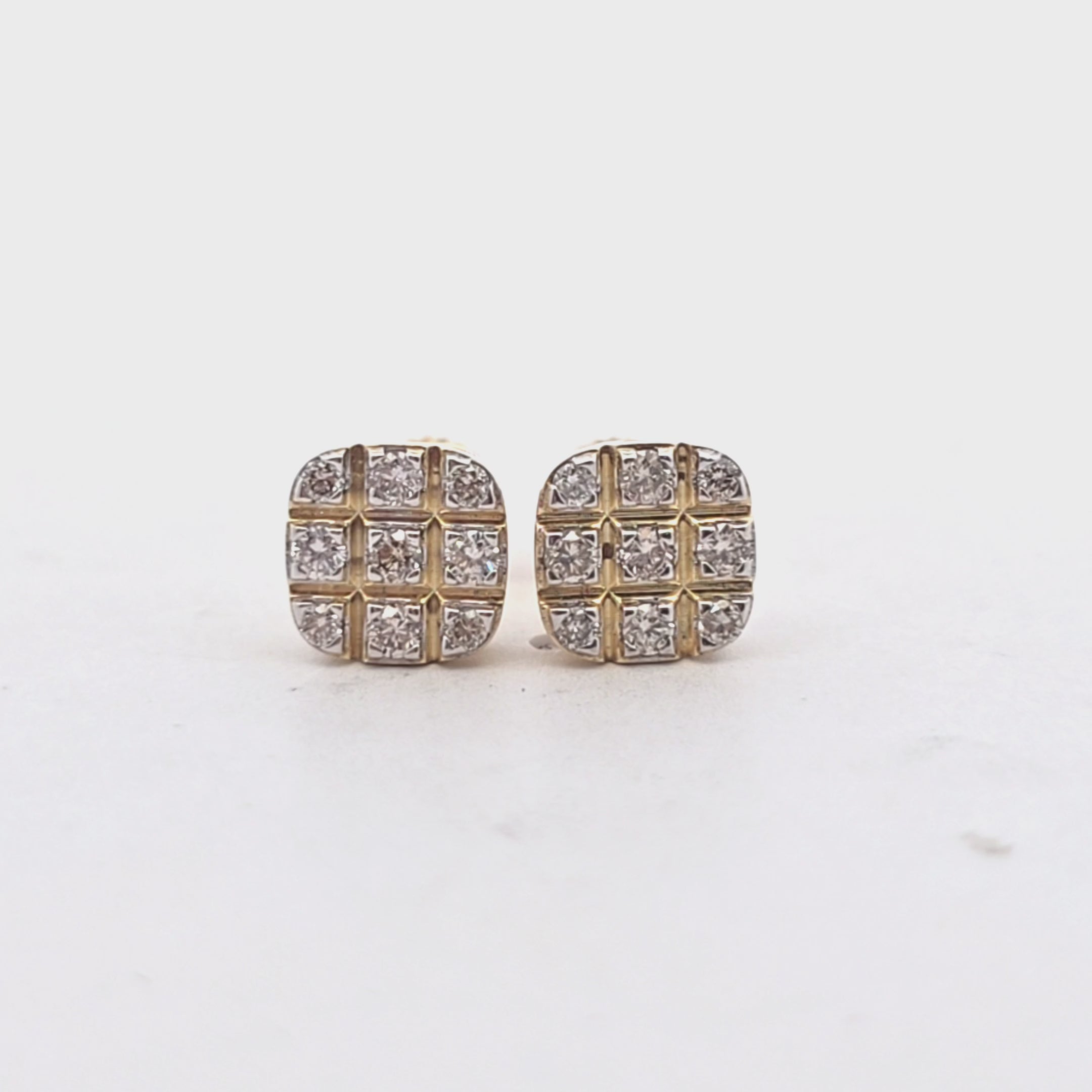 10KT Gold Diamond Grid Cluster Stud Earrings 0.24 CTW