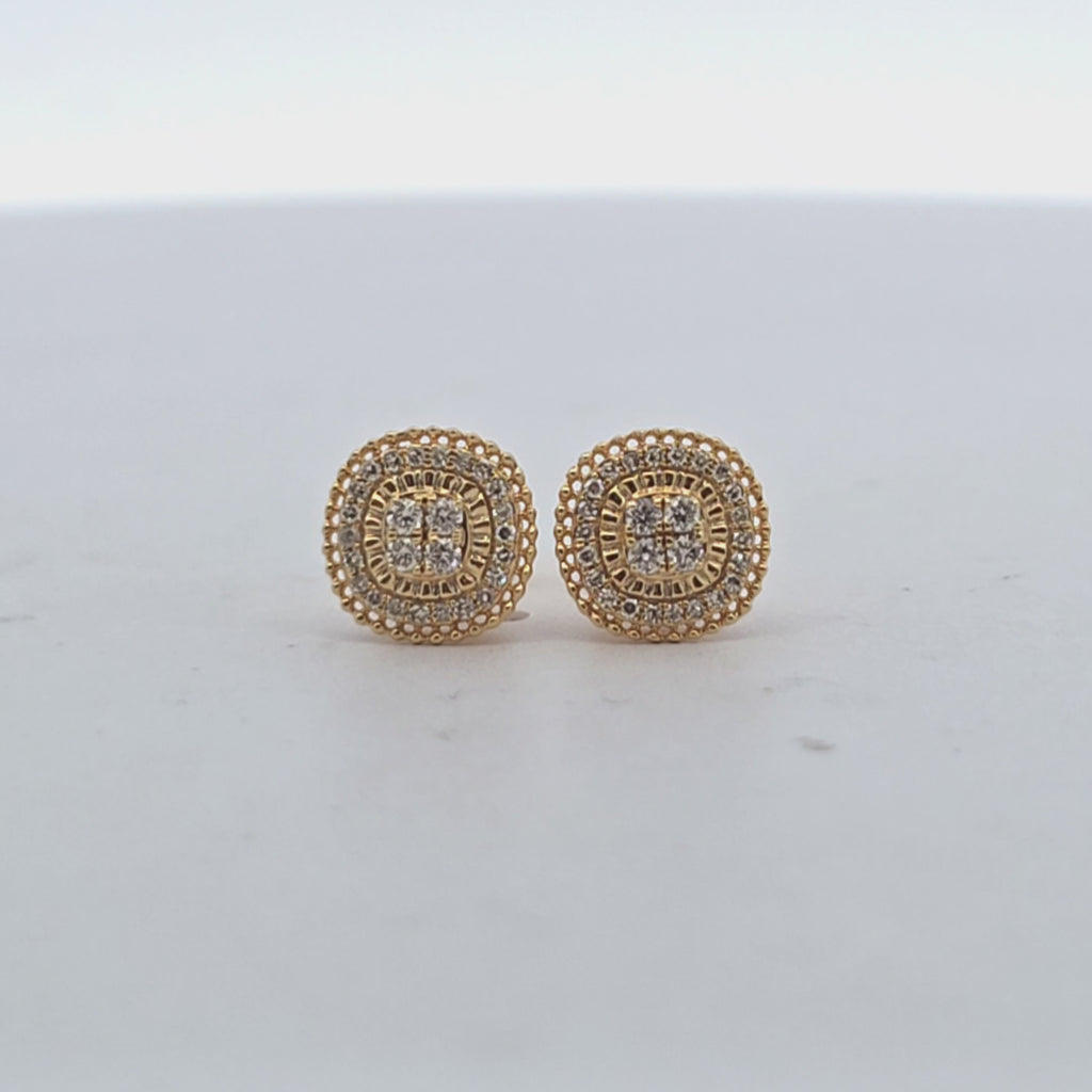 10KT Gold Diamond Cluster Stud Earrings 0.16 CTW